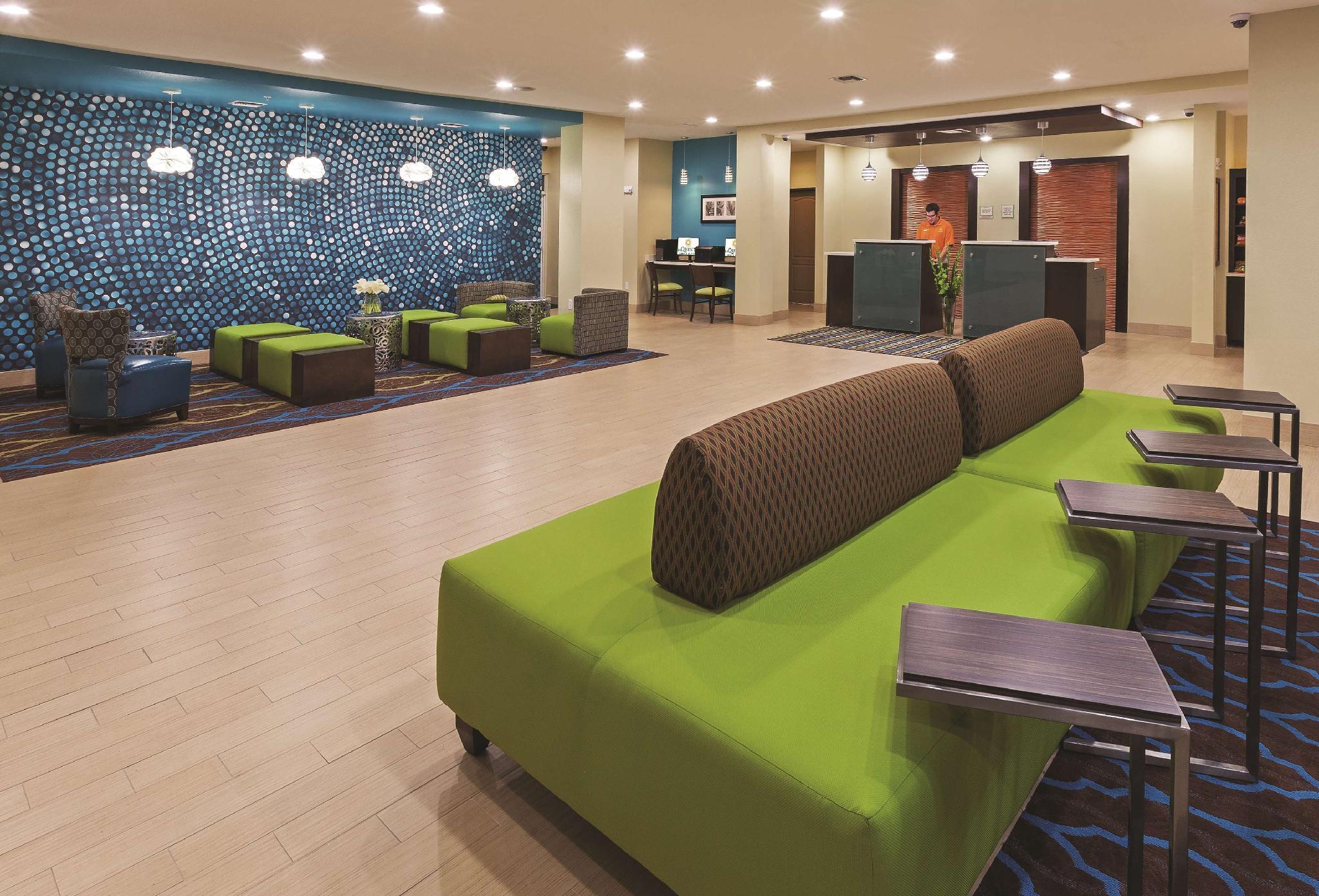 La Quinta By Wyndham Beeville Exterior foto